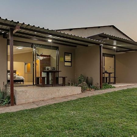 Kiyala Guest Farm Hotel Mbombela ภายนอก รูปภาพ